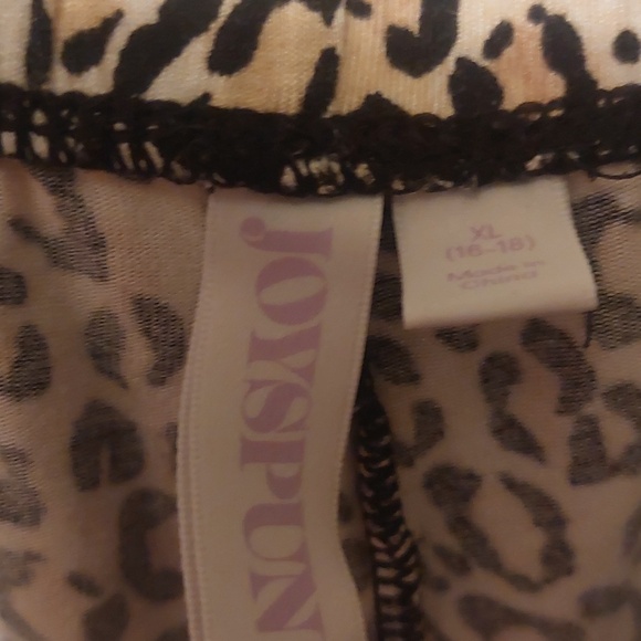 Joyspun Cheetah Print Pajama Set Top And Shorts Sz XL 16-18 - Picture 9 of 17